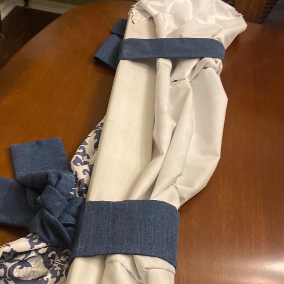 Custom Window Valance - Picture 8 of 16